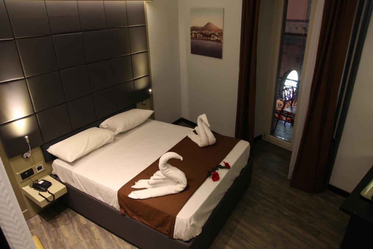 Dolce Vita Rooms & Breakfast Napoli Eksteriør billede