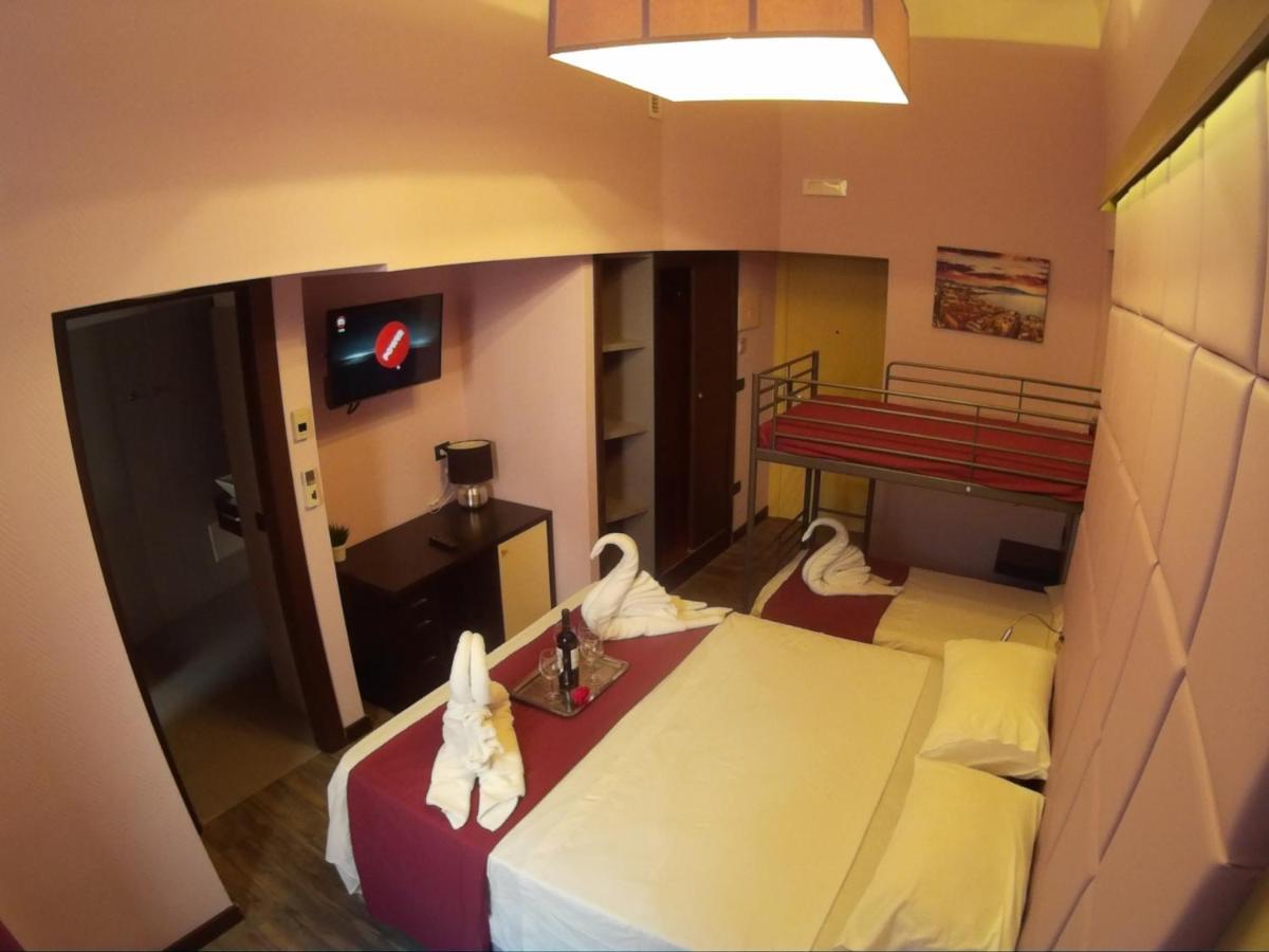 Dolce Vita Rooms & Breakfast Napoli Eksteriør billede