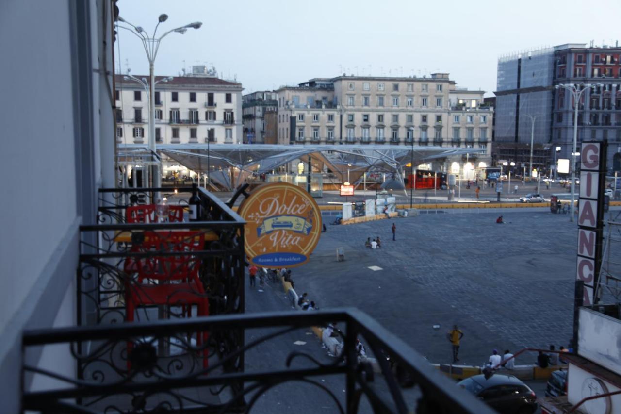 Dolce Vita Rooms & Breakfast Napoli Eksteriør billede