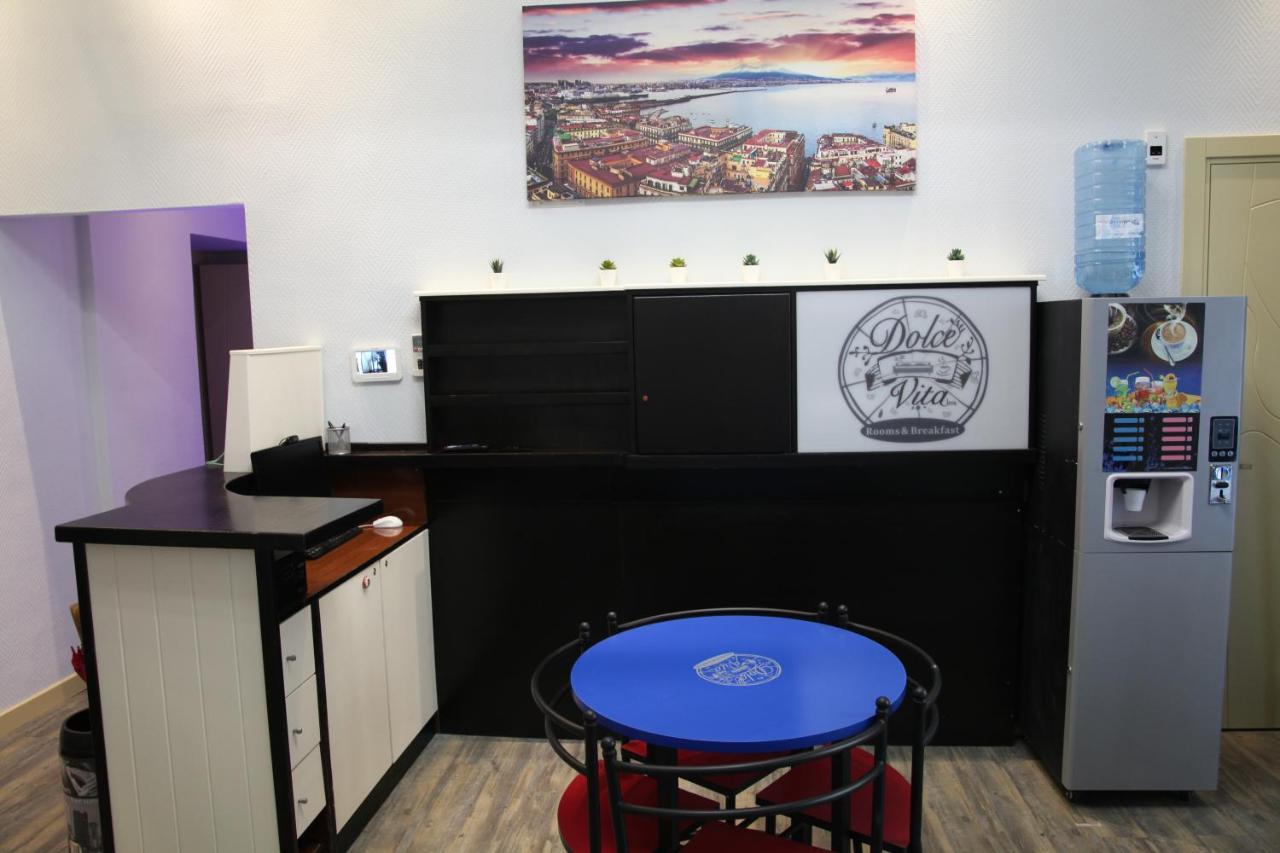 Dolce Vita Rooms & Breakfast Napoli Eksteriør billede