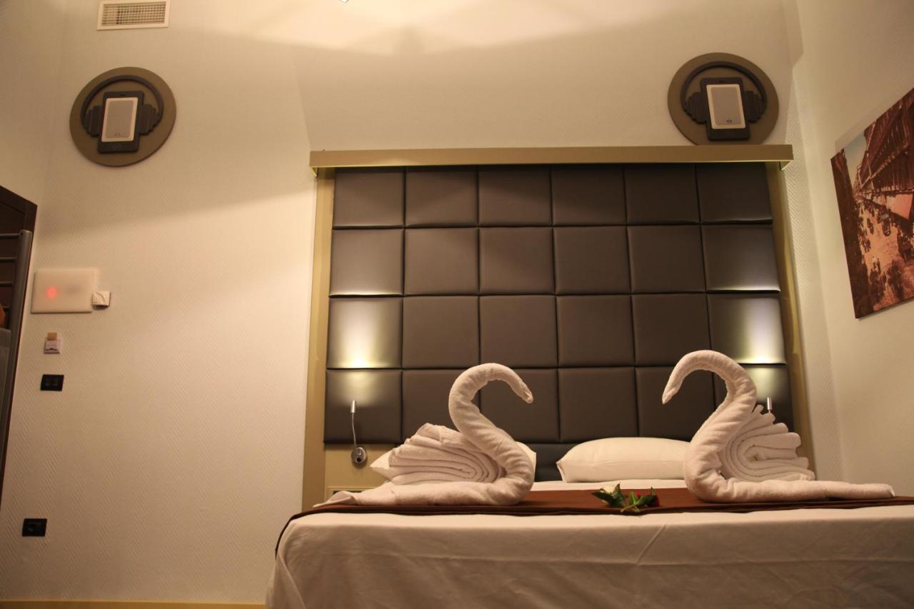 Dolce Vita Rooms & Breakfast Napoli Eksteriør billede