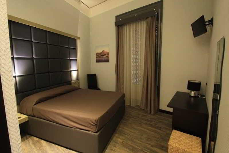 Dolce Vita Rooms & Breakfast Napoli Eksteriør billede